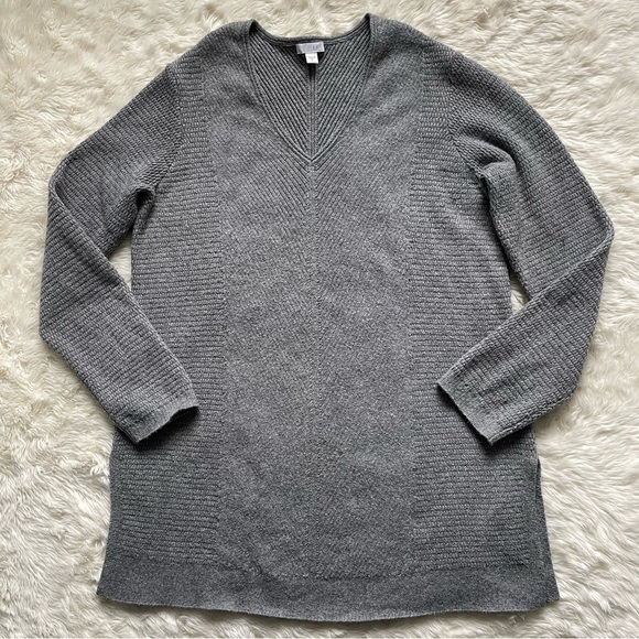 J. Jill Sweater Tunic V-neck Side Split Long Sleeve Textured Gray M - Picture 1 of 11